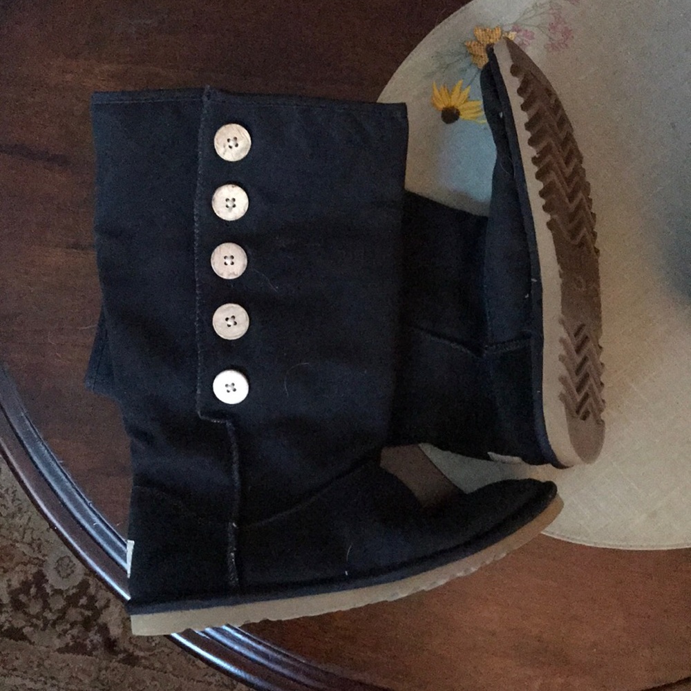 Thin black ugg boots